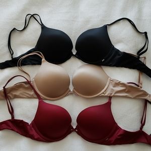 3 Victoria's secret very sexy push up bras 32C